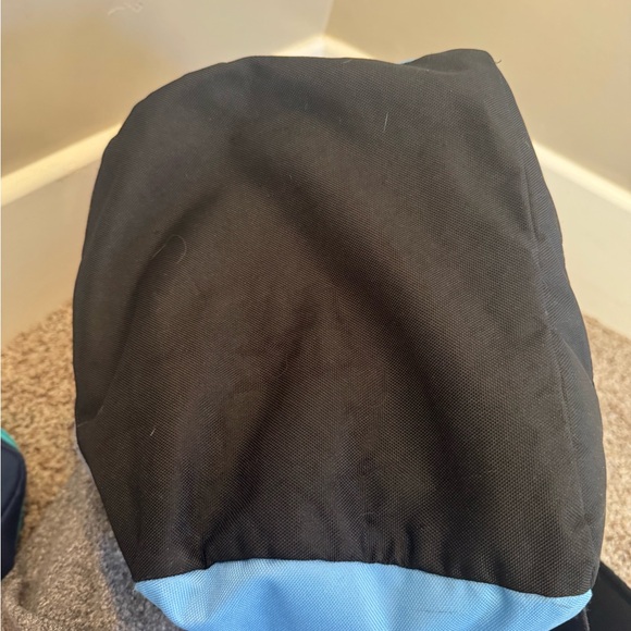 Adidas Two-Tone Blue and Black Backpack lunch bag bundle - Picture 3 of 6